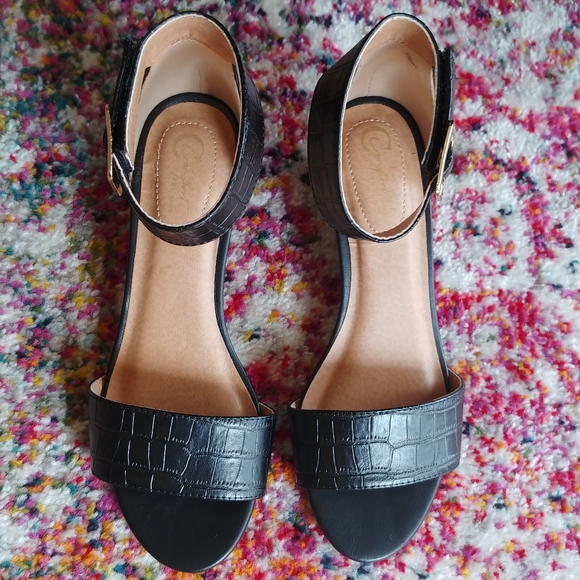 NEW-No Box 😎 Ankle Strap Wedge Sandals - Picture 2 of 9